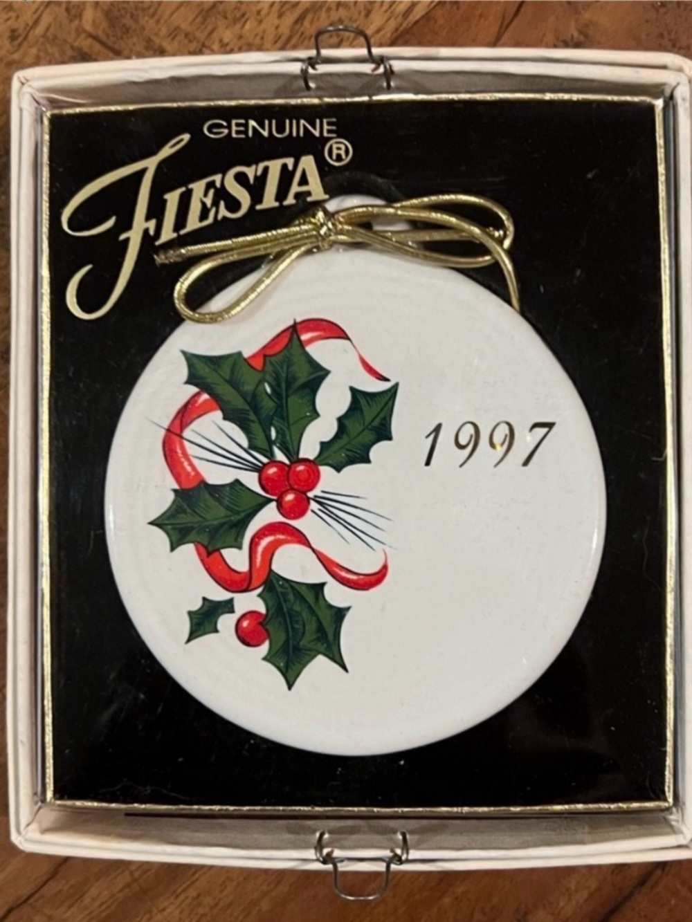 Vintage 1997 Fiesta Holiday Holly & Ribbon Christmas‎ Ornament Homer Laughlin